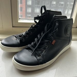 Ecco Soft 7 High-Top Leather Sneaker - 8/8.5 (42 EU)